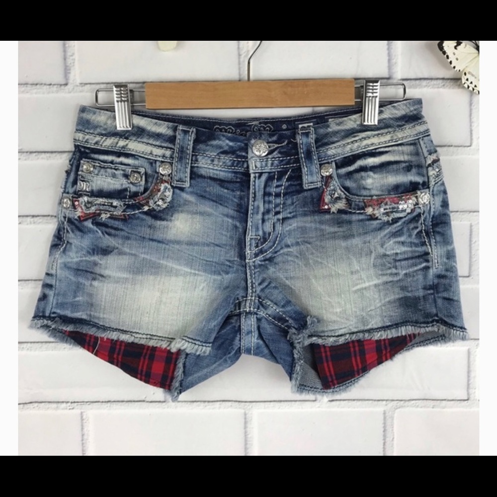 Miss Me Signature frayed plaid jean shorts, size 30, 2 1/2” inseam, never worn!